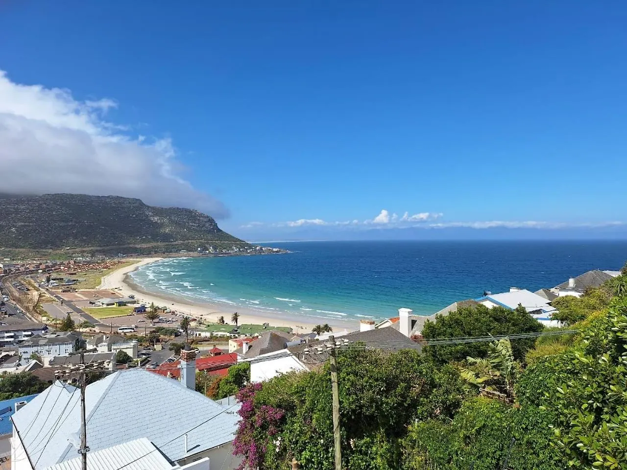 Watching Waves, Heron Chase Fish Hoek Ferienhaus